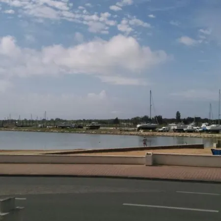 Maison De Face Plan D'eau Classee בית נופש *