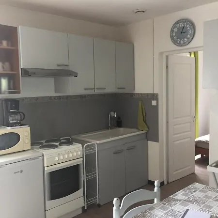 בית נופש Maison De Face Plan D'eau Classee *